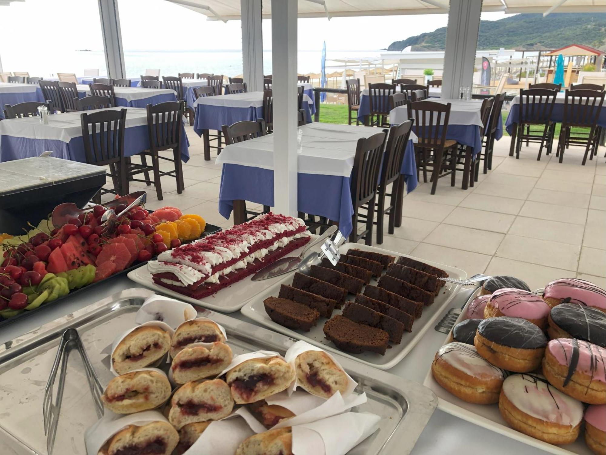 Blue Senses Hotel Сарти Экстерьер фото